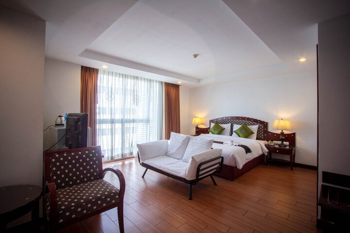 Room 30 of 65