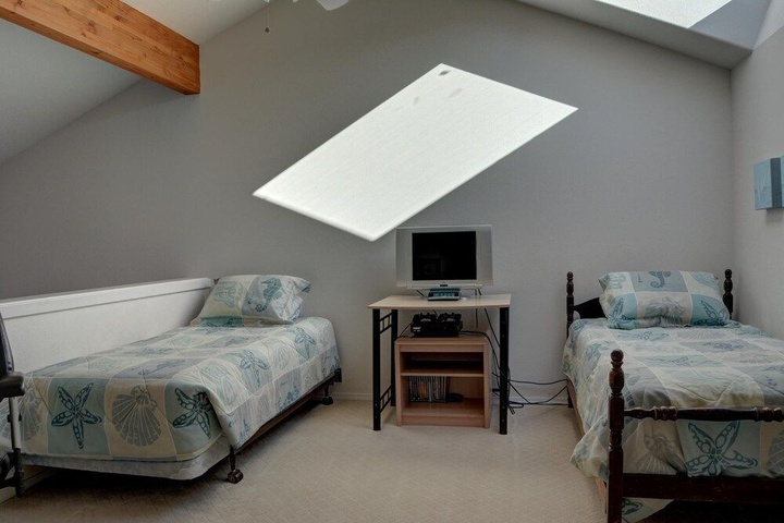 Room 4 of 24