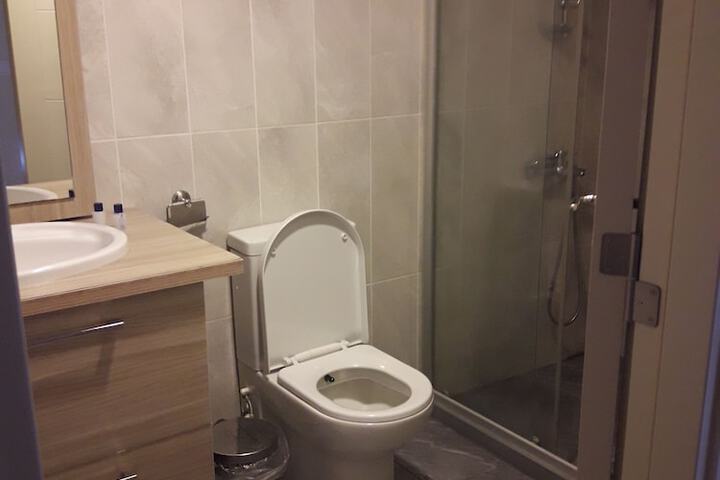 Room 13 of 26