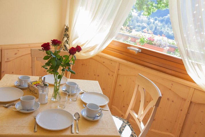 Dining Photos