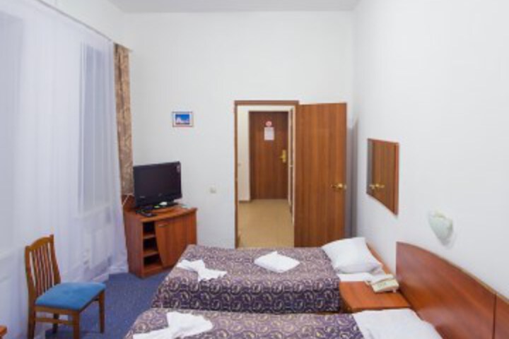Room 35 of 111