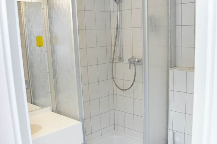 Room 46 of 72