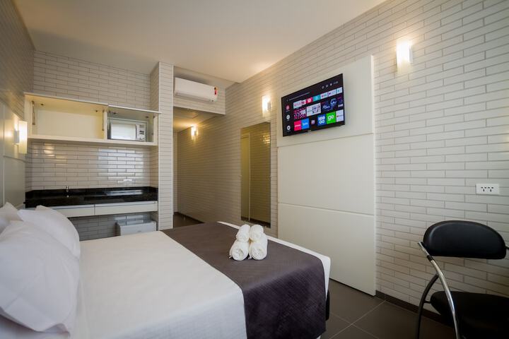 Room 12 of 21