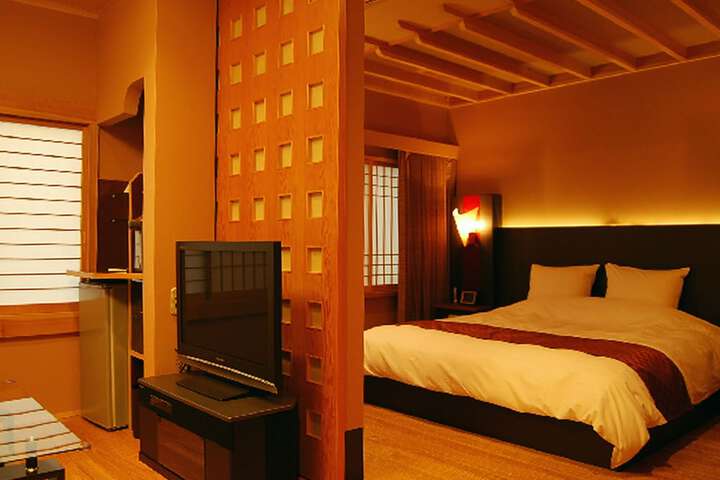 Room 20 of 77