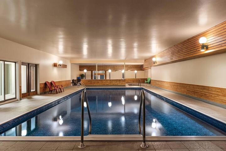 Pool 54 of 77