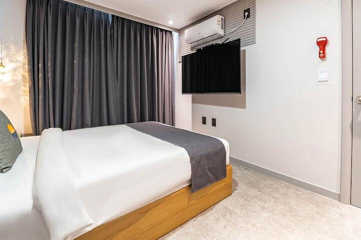 Room 49 of 139