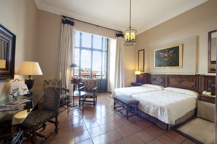 Room 14 of 89