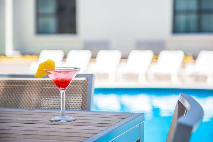 Pool Hotel