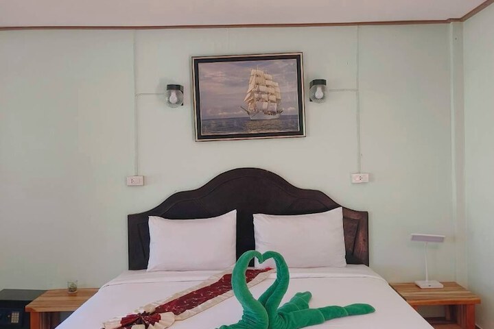 Room 46 of 148