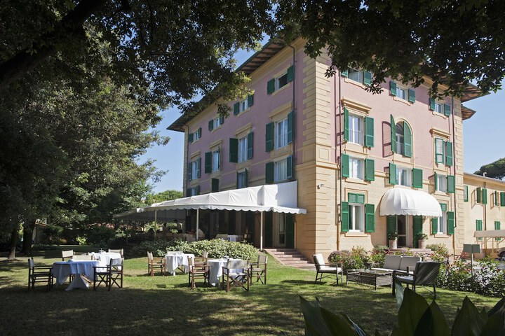 Hotel 50 of 52