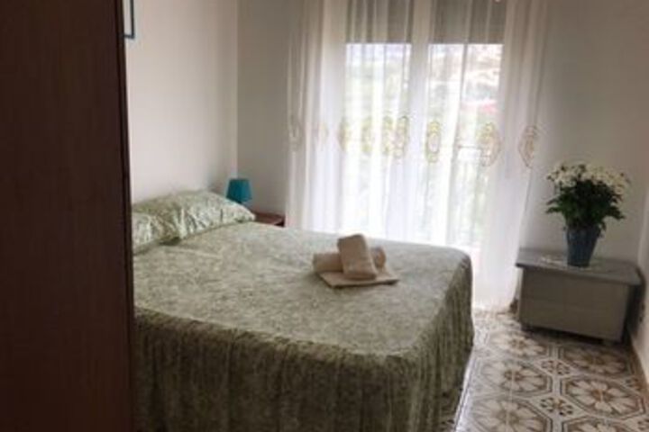 Room 16 of 35