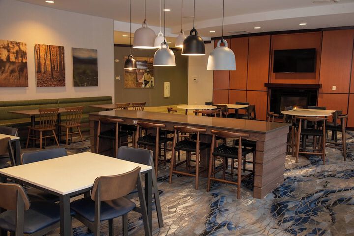 Breakfast/Coffee Service 16 of 19