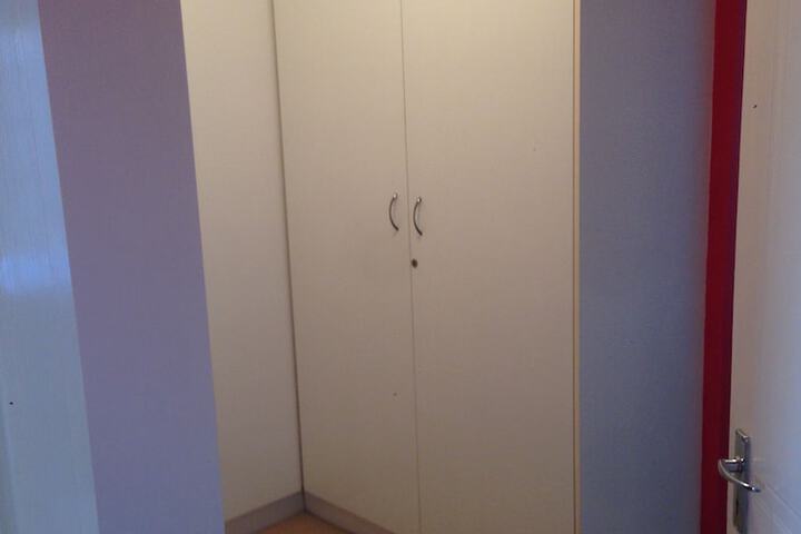 Room 14 of 32