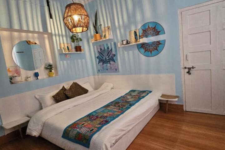 Room 47 of 63