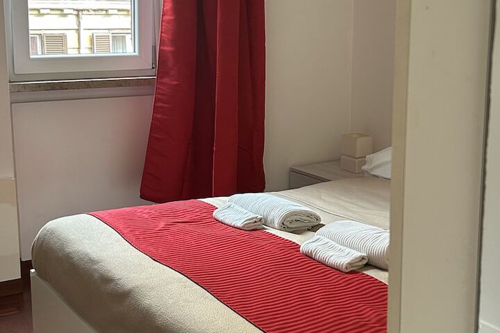 Room 4 of 78