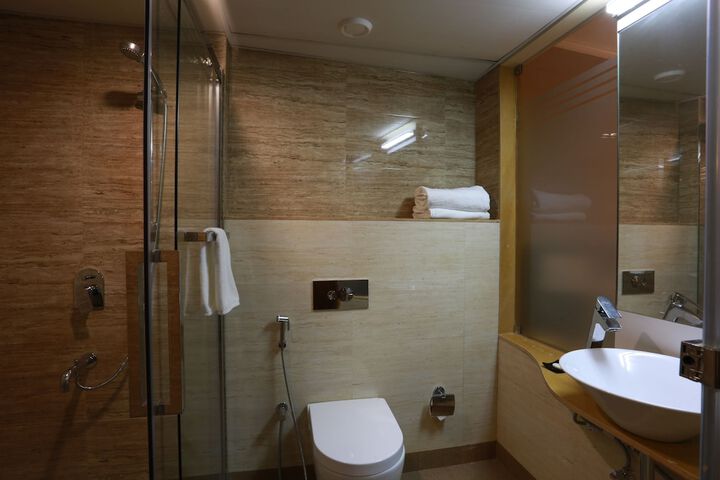 Room 13 of 24