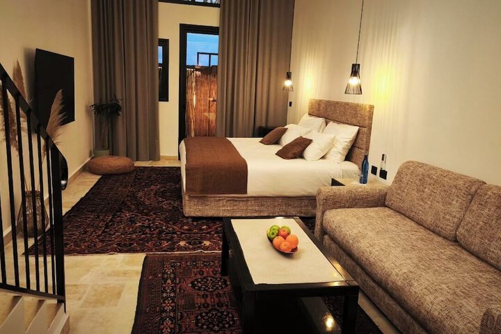 Room 2 of 22