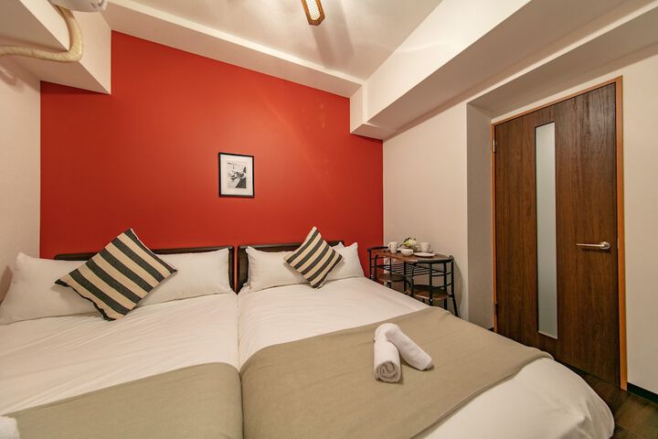 Room 9 of 45