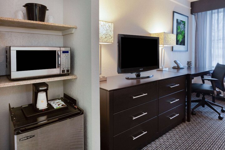 2 Double Beds (6 of 10)