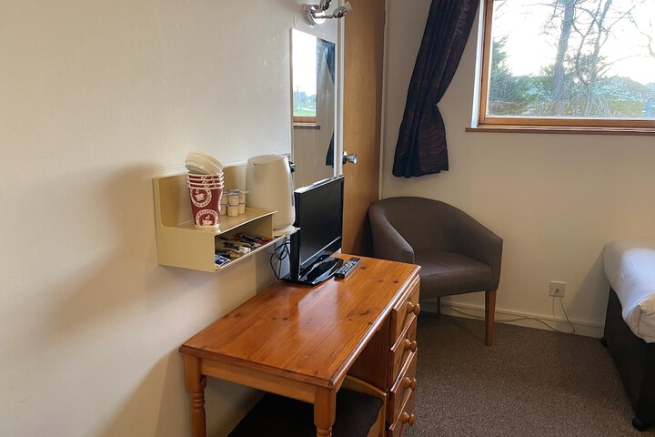 Room 50 of 112