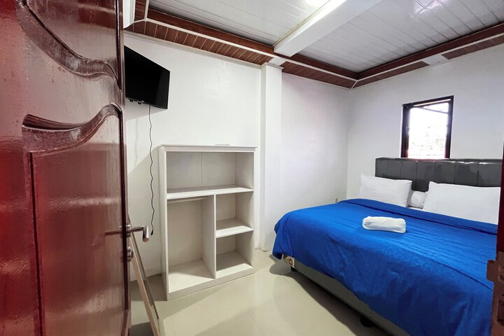 Room 14 of 53