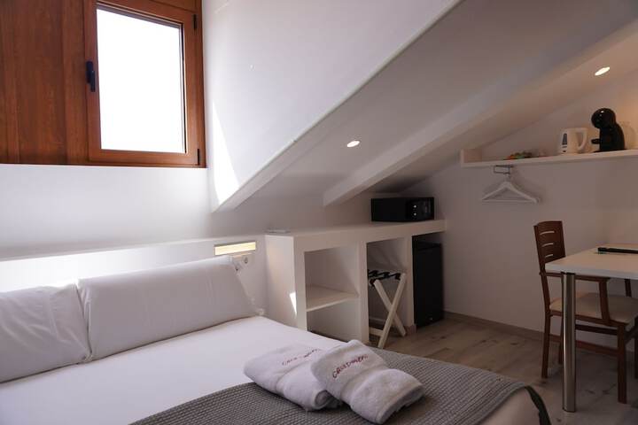 Room 2 of 42