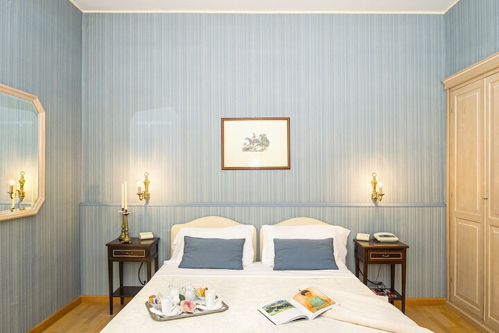 Room 6 of 49