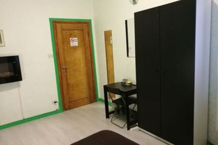 Room 9 of 22
