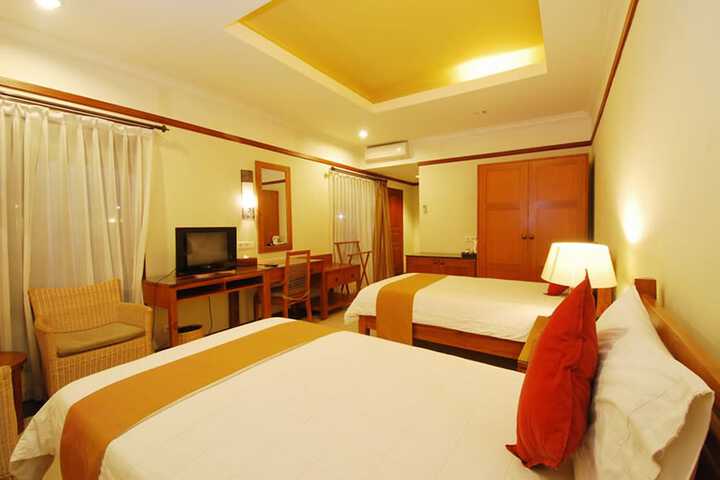 Room 10 of 71