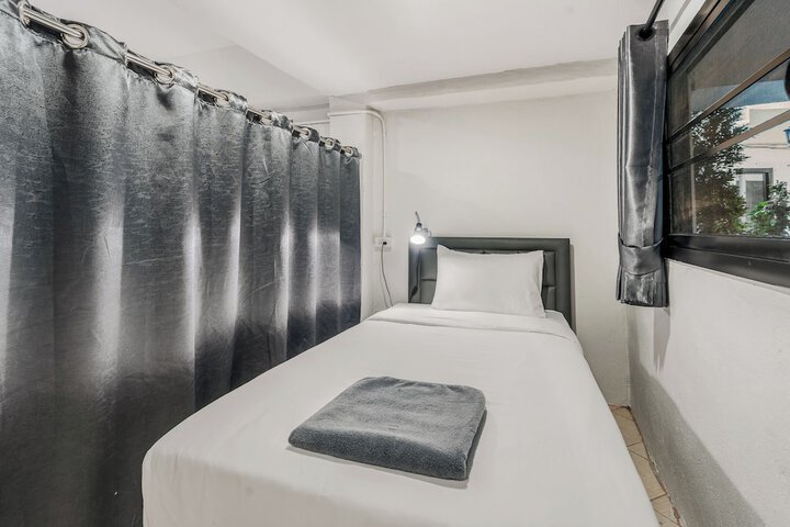 Room 5 of 44