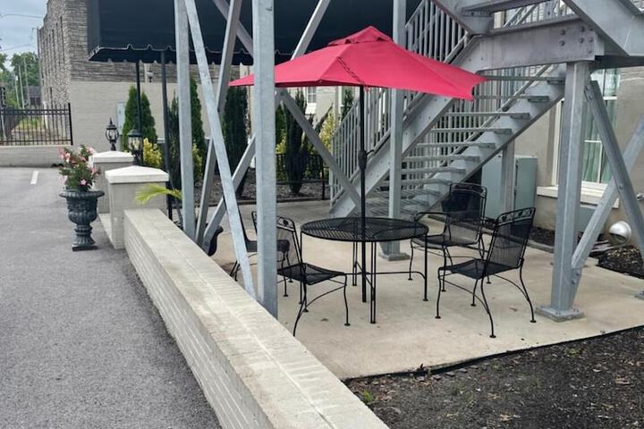 Property Grounds 39 of 45