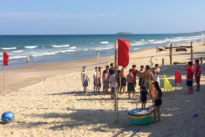 General 8 of 23