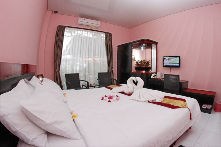 Room 8 of 26