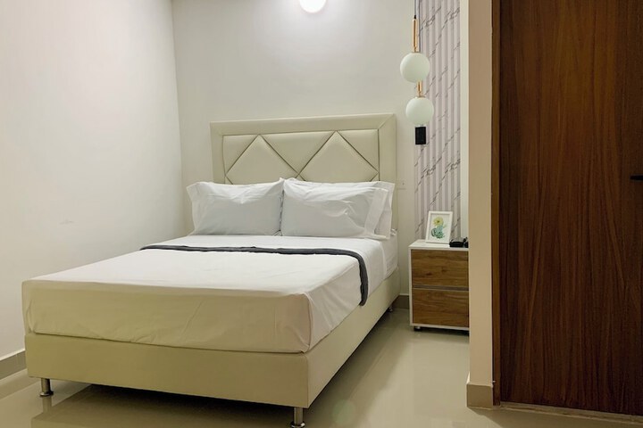 Room 10 of 61