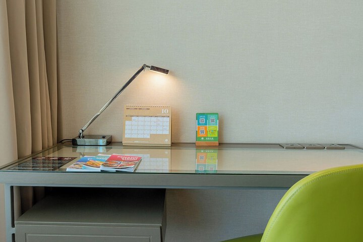 Room 15 of 51