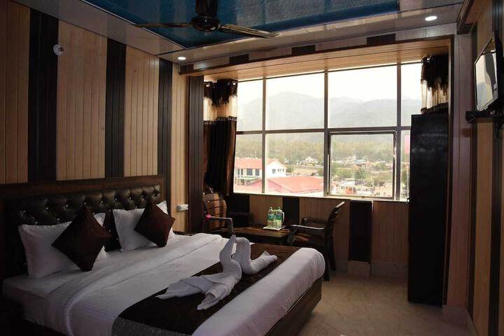 Room 14 of 24