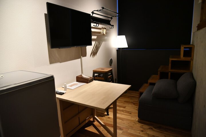 Room 20 of 27