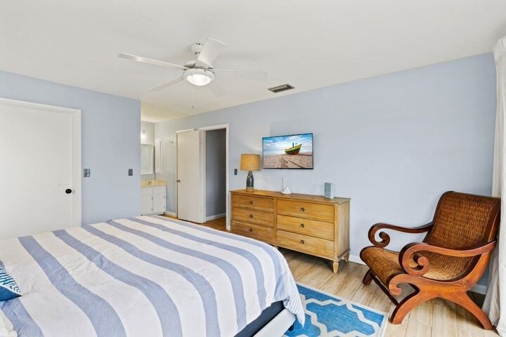 Room 3 of 26