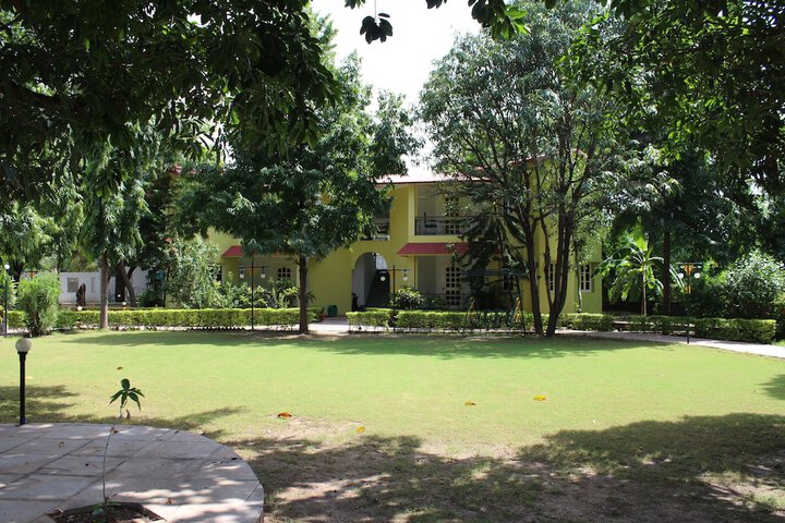 Property Grounds 36 of 51