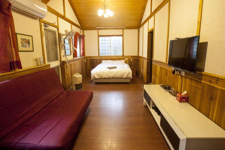 Room 16 of 51