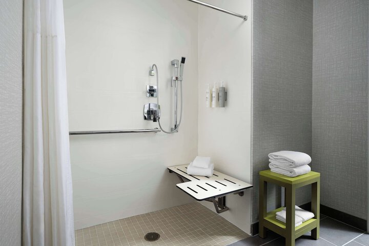 Bathroom shower