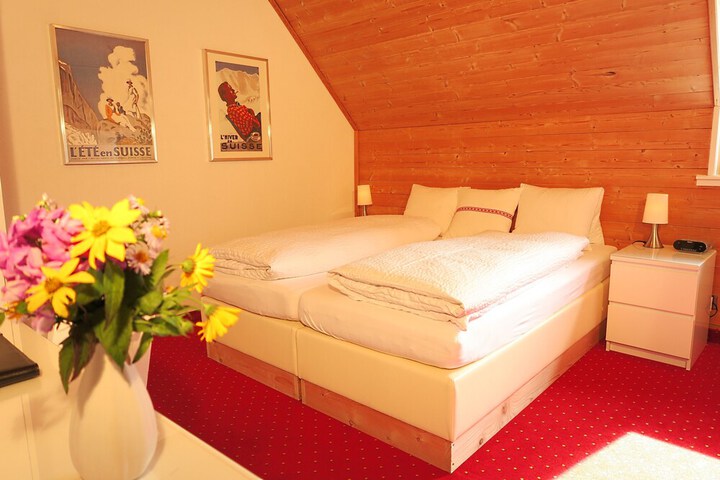 Room 20 of 37