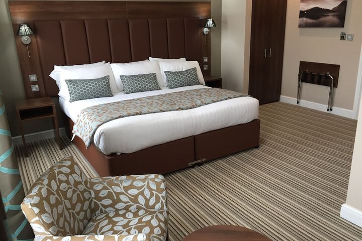 Room 3 of 46