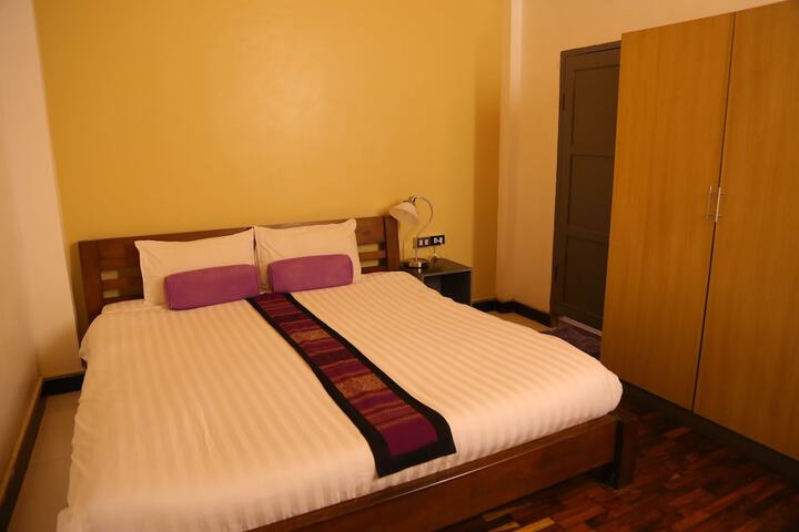 Room 16 of 52