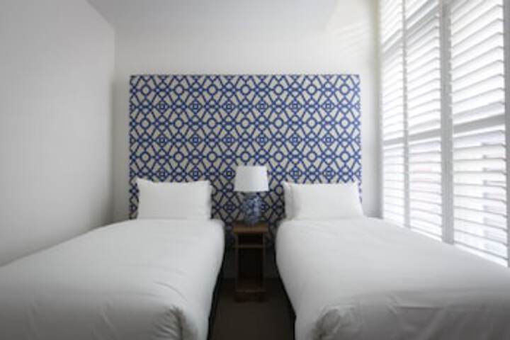 Room 19 of 117