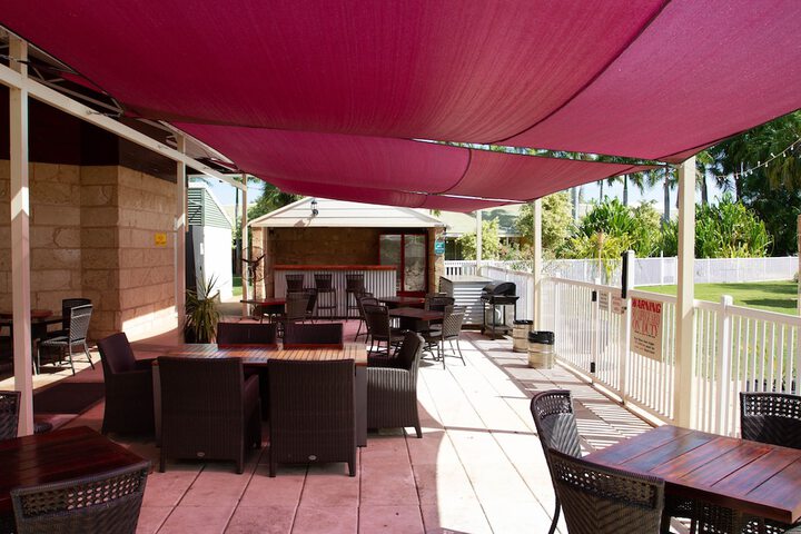 Pool Hotel