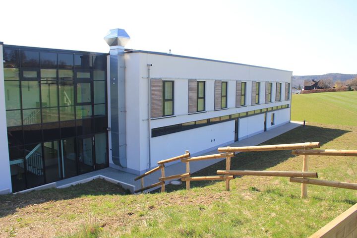 Hotel Exterior 18 of 20