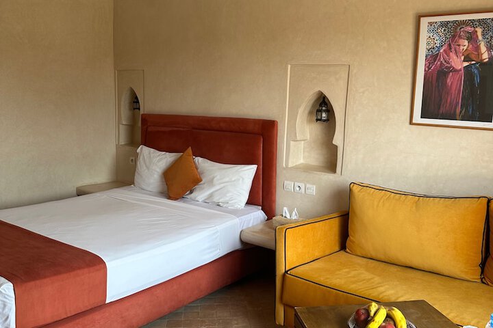 Room 30 of 76