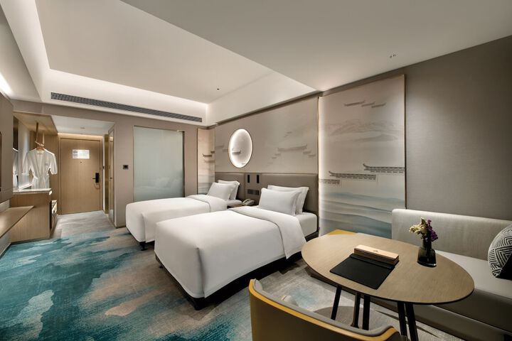 Room 21 of 81
