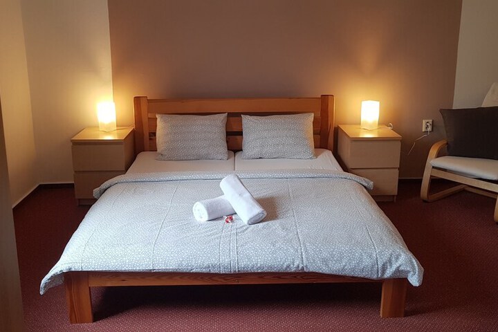 Room 32 of 61